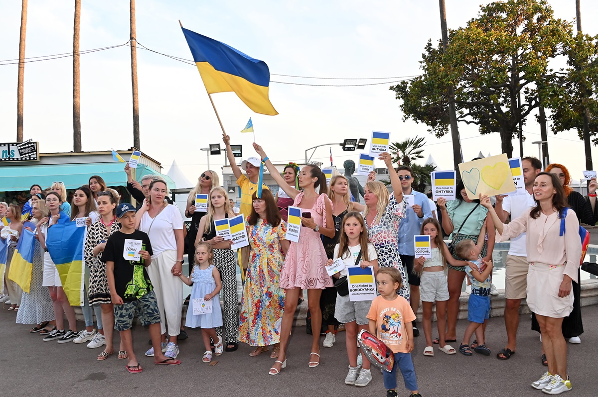 Продовжать востаннє: що відомо про захист українських біженців в ЄС