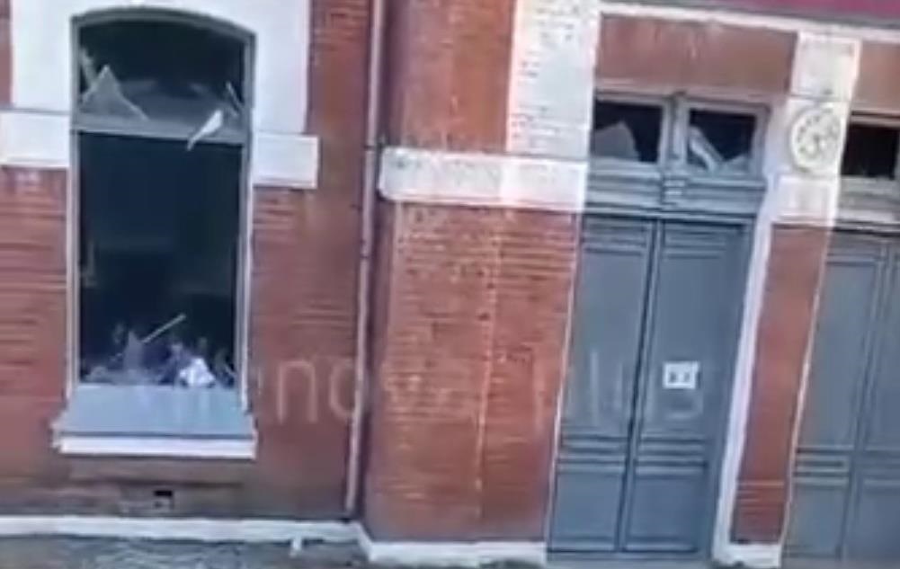 В РФ дрони атакували залізничну станцію: рух поїздів призупинено