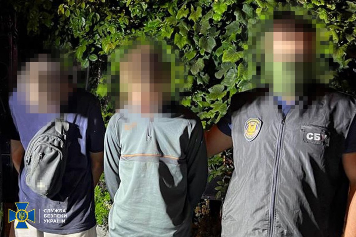 Новини України - У Львові двоє підліків намагалися підірвати будинок військового