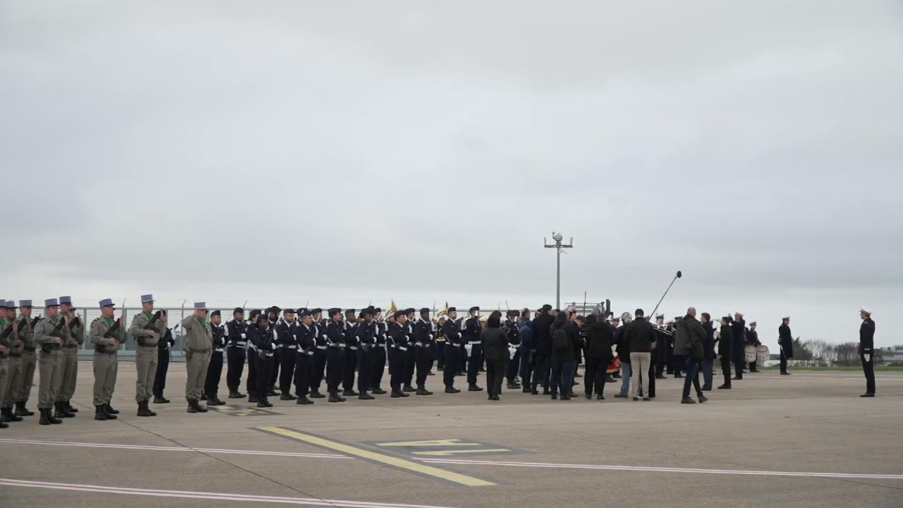 Офіційна церемонія зустрічі Володимира Зеленського з Емманюелем Макроном