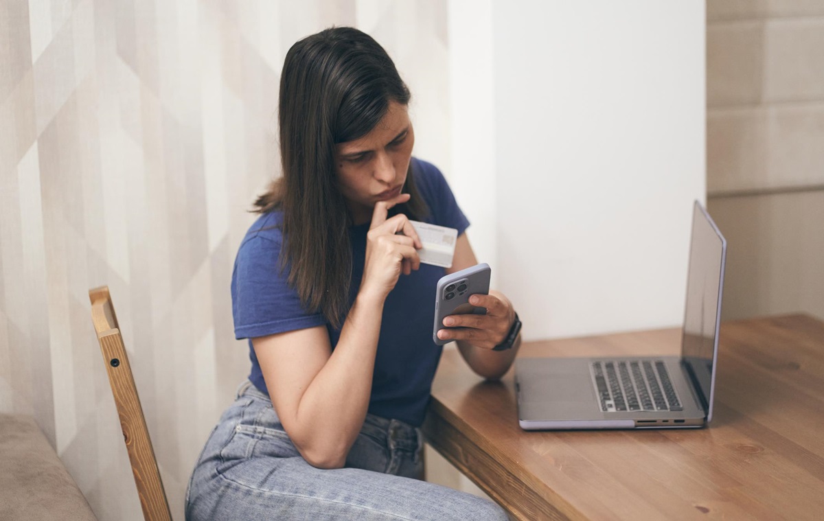 Новини бізнесу - Іспанський сервіс адмінпослуг розриває договори з росіянами - ЗМІ