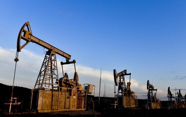 Рекордні падіння поставок нафти б’ють по бюджету РФ – ЗМІ