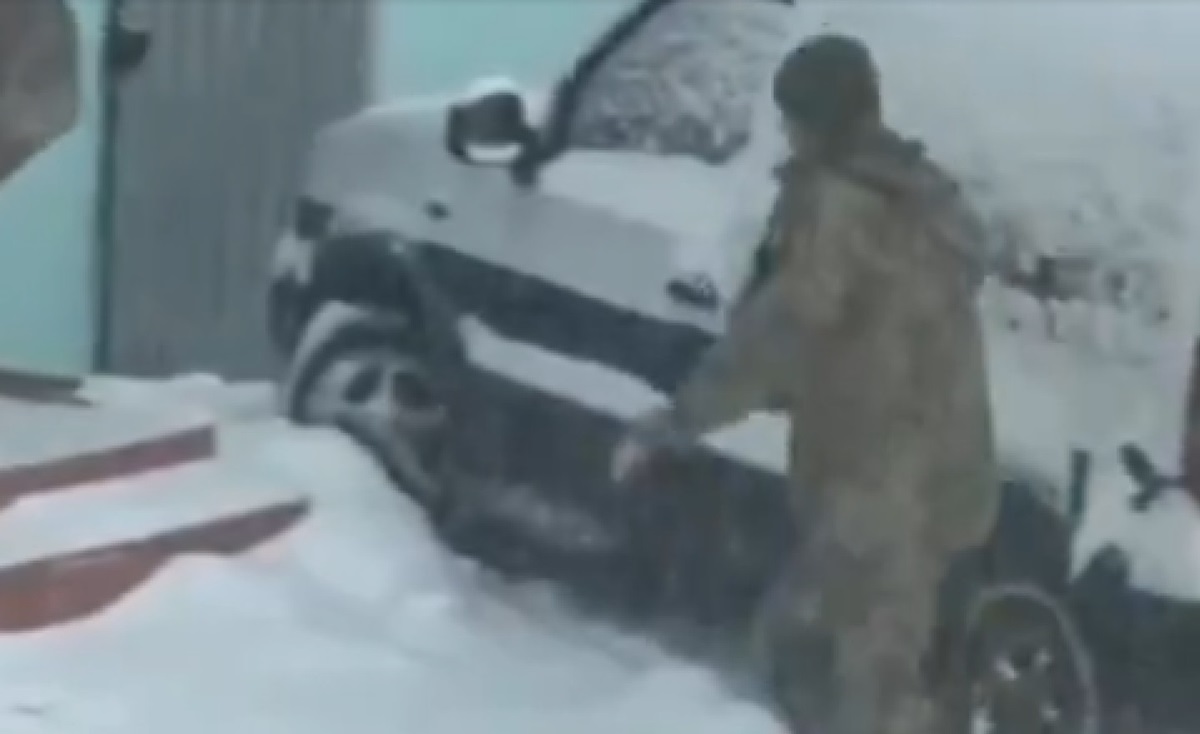 Новини України - Військовий застосував газовий балончик проти дівчинки: в ТЦК відреагували