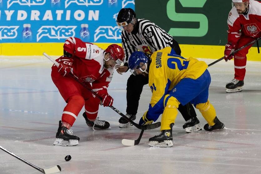 Полякам довелося несолодко в матчі з українськими хокеїстами