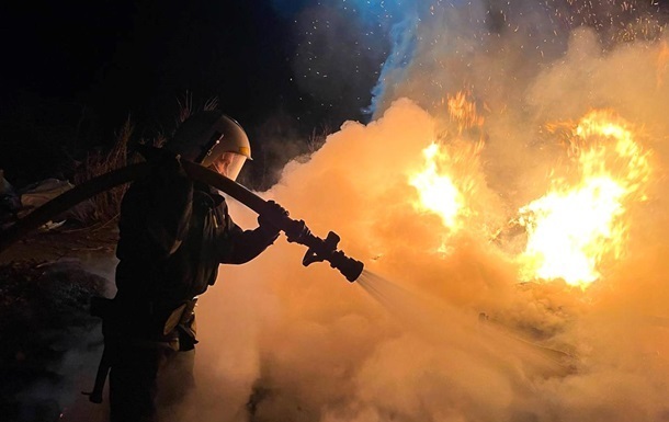 Балістика і БпЛА: у низці областей України вибухи