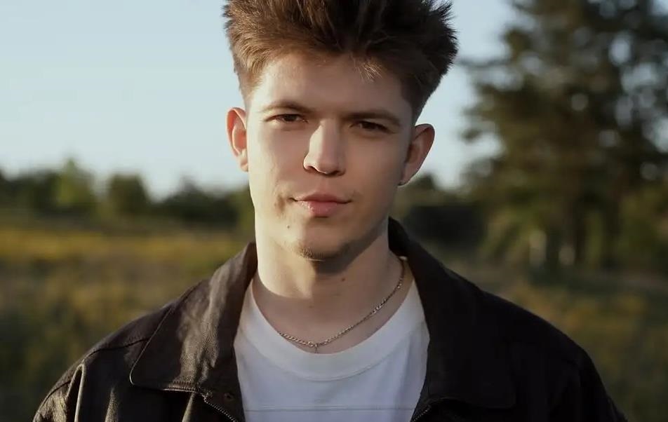 Російський артист вкрав хіт українського DREVO