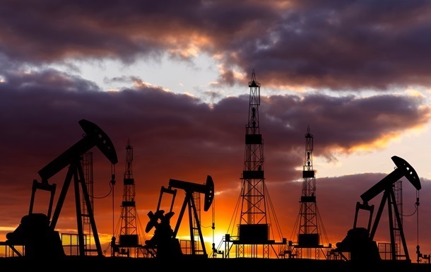 Ціни на нафту прискорили падіння